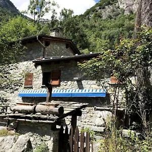 Baita In Val Di Mello......... San Martino (Sondrio)